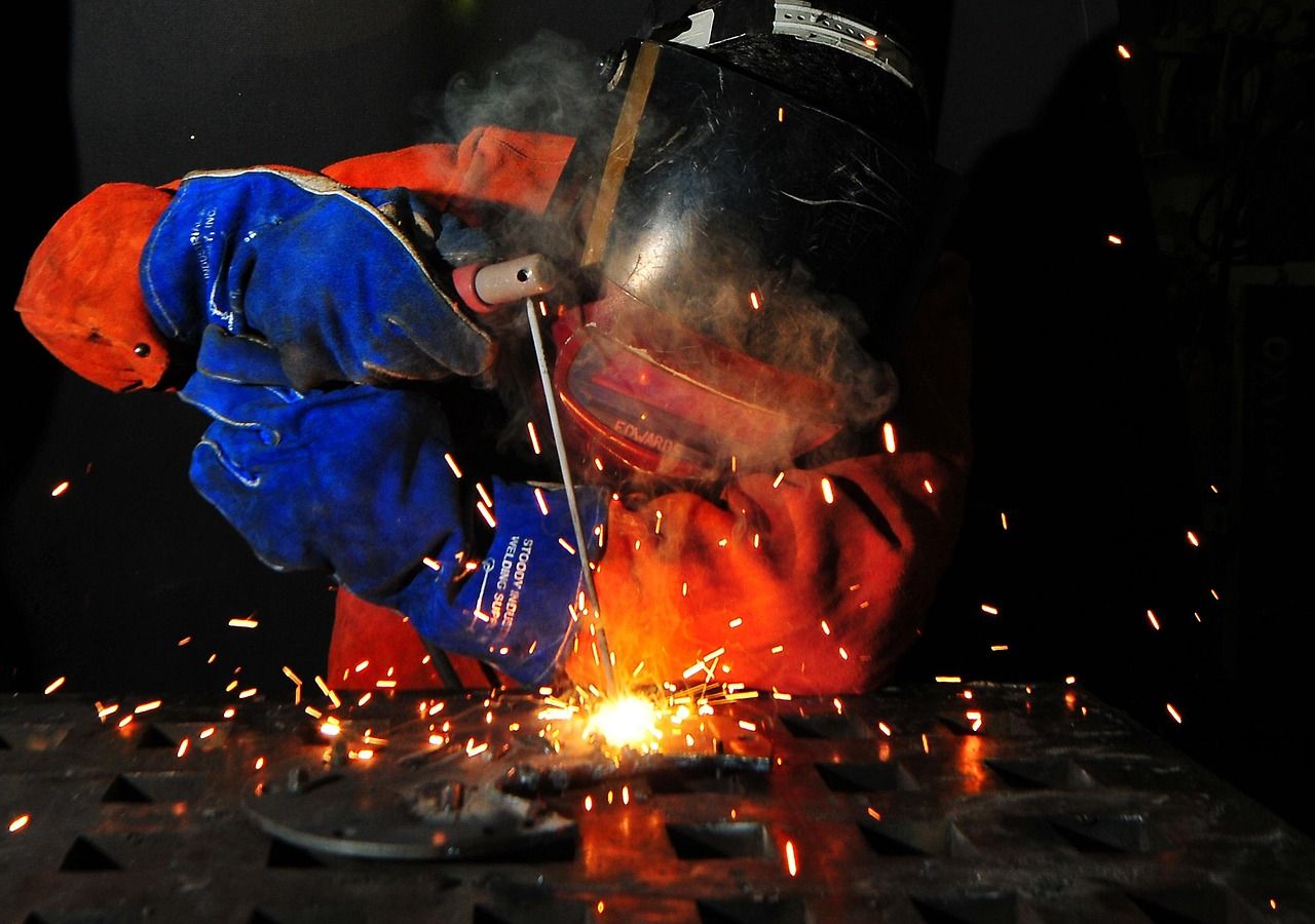 entdecken sie die zusammensetzung von schweißmaterialien und deren einfluss auf die schweißqualität. erfahren sie mehr über verschiedene legierungen und ihre anwendungen in der metallverarbeitung.