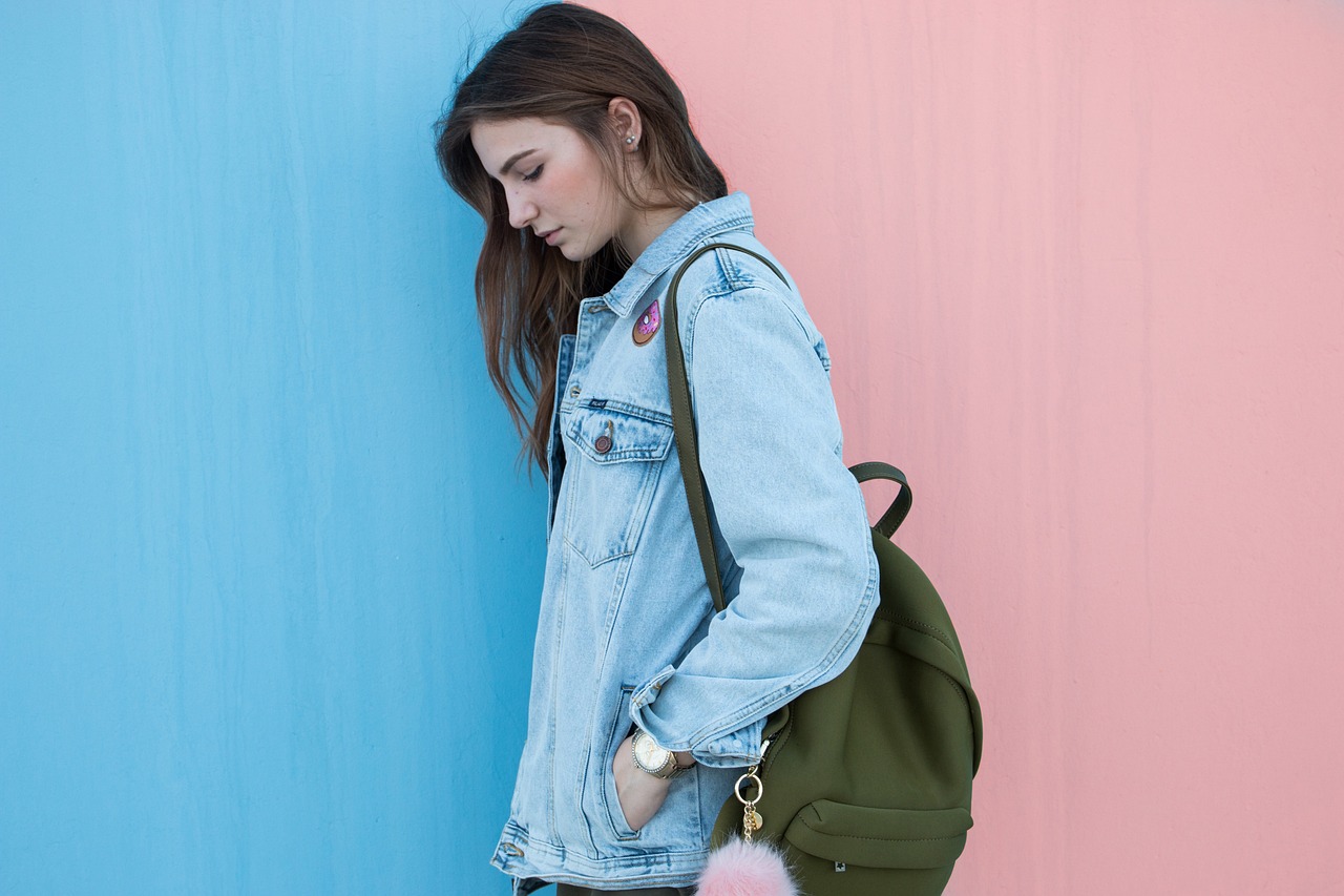 entdecken sie die neuesten modetrends und lassen sie sich von den aktuellen styles inspirieren. bleiben sie stets im trend mit unseren tipps und ideen für ihr perfektes outfit.